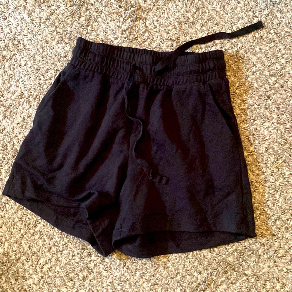 Lou grey black shorts